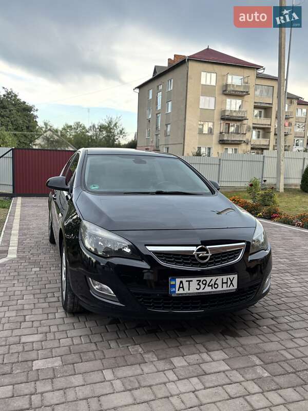 Хэтчбек Opel Astra 2010 в Ивано-Франковске фото 7 Хэтчбек Opel Astra 2010 в Ивано-Франковске