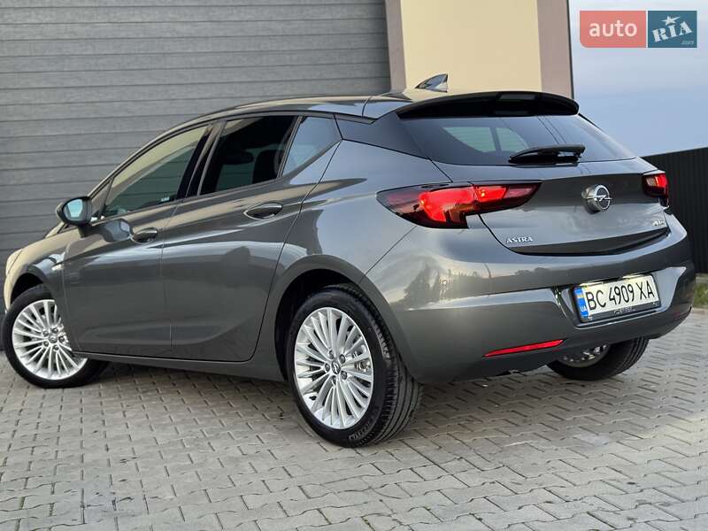 Хетчбек Opel Astra 2018 в Стрию
