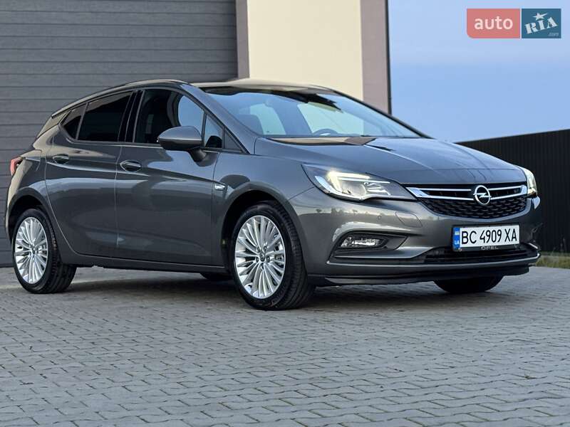 Хетчбек Opel Astra 2018 в Стрию