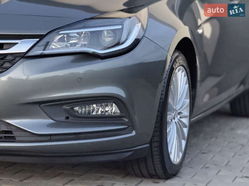 Хетчбек Opel Astra 2018 в Стрию