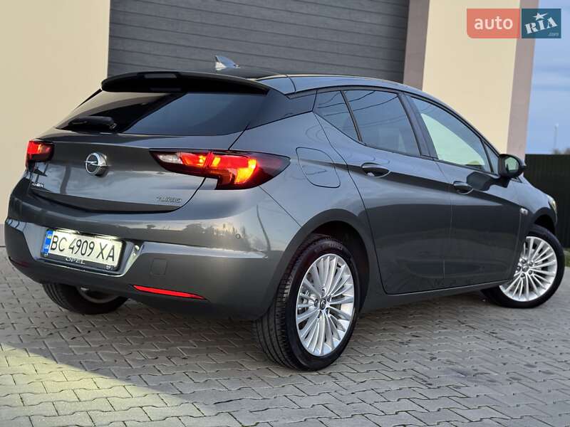Хетчбек Opel Astra 2018 в Стрию