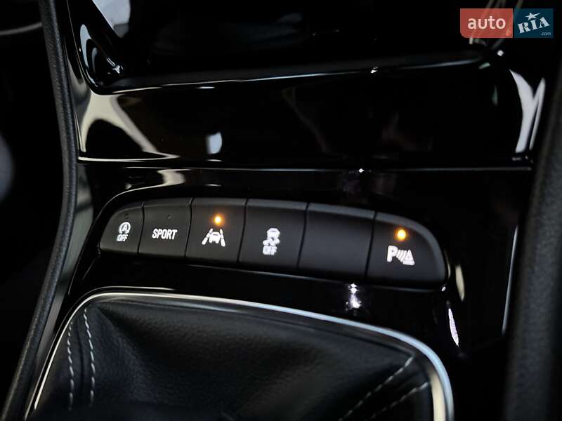 Хетчбек Opel Astra 2018 в Стрию