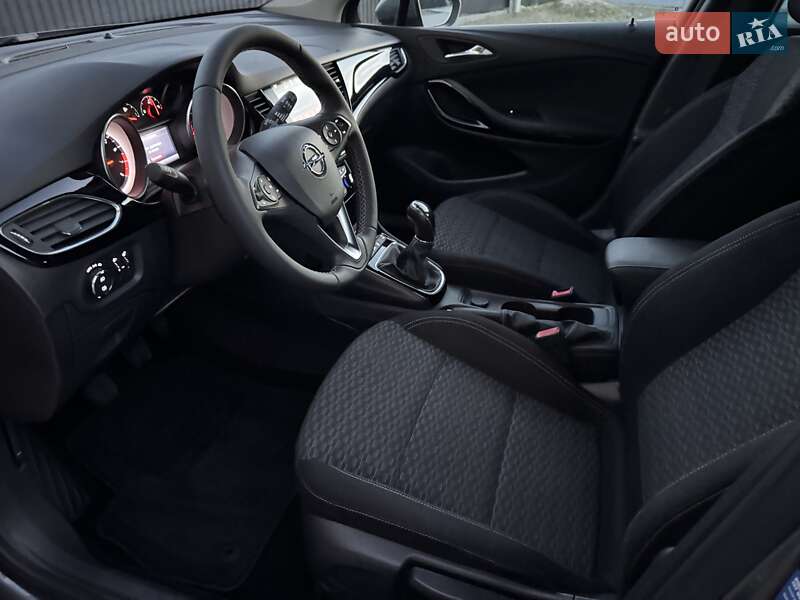 Хетчбек Opel Astra 2018 в Стрию