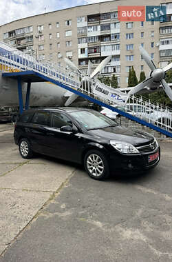 Универсал Opel Astra 2009 в 