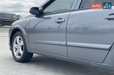 Универсал Opel Astra 2007 в 