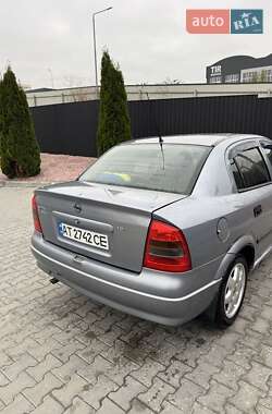 Седан Opel Astra 2007 в 