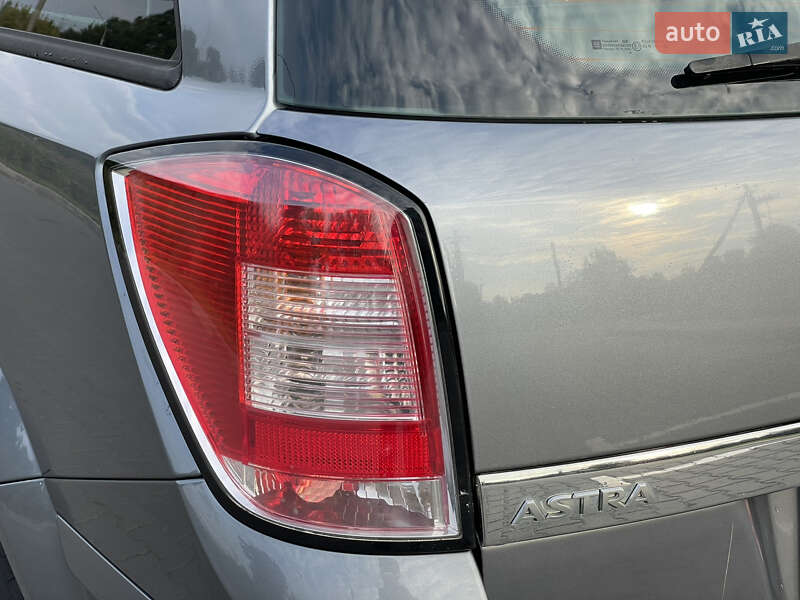 Универсал Opel Astra 2008 в Луцке фото 12 Универсал Opel Astra 2008 в Луцке