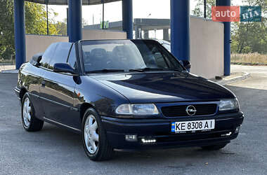 Кабриолет Opel Astra 1998 в 