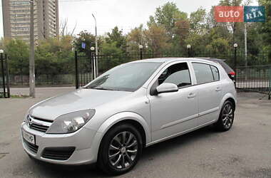 Хэтчбек Opel Astra 2005 в Киеве