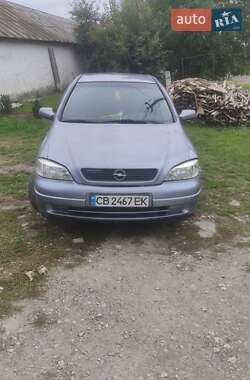Седан Opel Astra 2003 в Чернігові