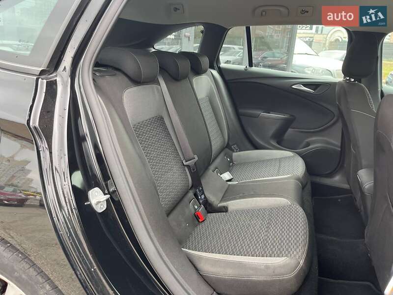 Универсал Opel Astra 2022 в Киеве