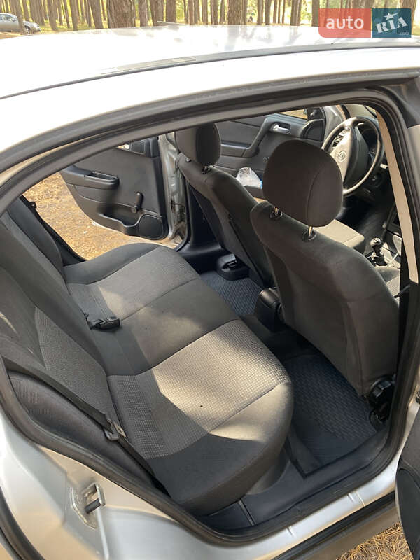 Хэтчбек Opel Astra 2003 в Сумах