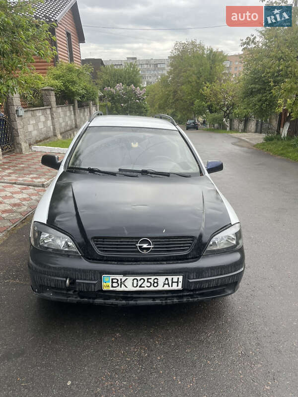 Универсал Opel Astra 2000 в Ровно