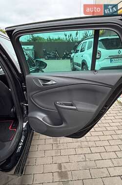 Универсал Opel Astra 2017 в 