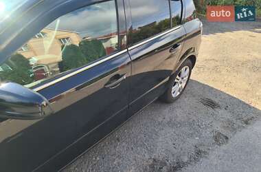 Хэтчбек Opel Astra 2008 в 