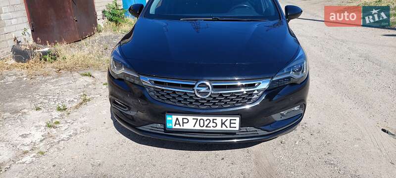 Универсал Opel Astra 2019 в 