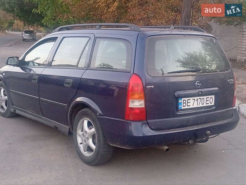 Универсал Opel Astra 2000 в 