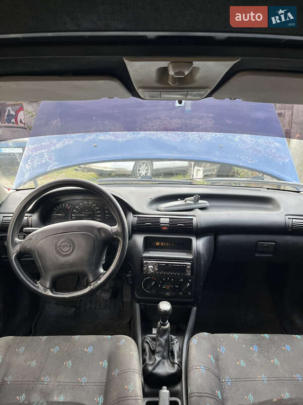 Универсал Opel Astra 1994 в Долине фото 5 Универсал Opel Astra 1994 в Долине