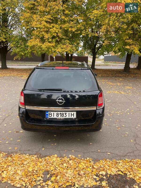 Універсал Opel Astra 2009 в Полтаві