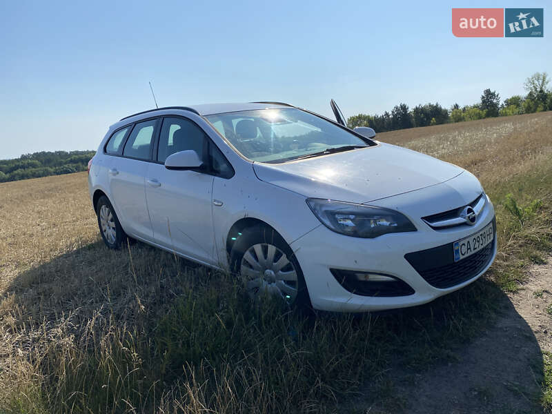 Універсал Opel Astra 2015 в Черкасах