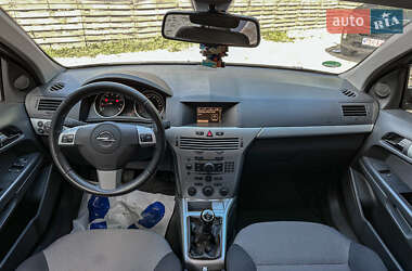 Универсал Opel Astra 2009 в 