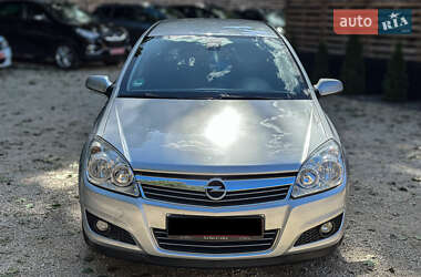 Универсал Opel Astra 2009 в 