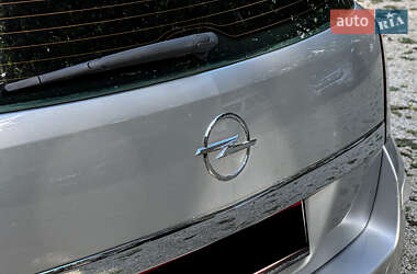 Универсал Opel Astra 2009 в 
