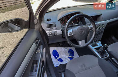 Универсал Opel Astra 2009 в 