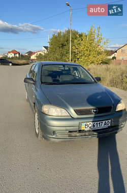 Седан Opel Astra 2006 в 