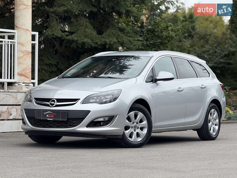 Универсал Opel Astra 2014 в Тернополе