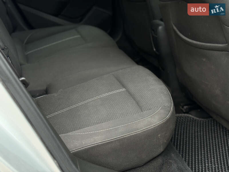 Универсал Opel Astra 2014 в Тернополе