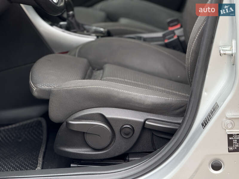 Универсал Opel Astra 2014 в Тернополе