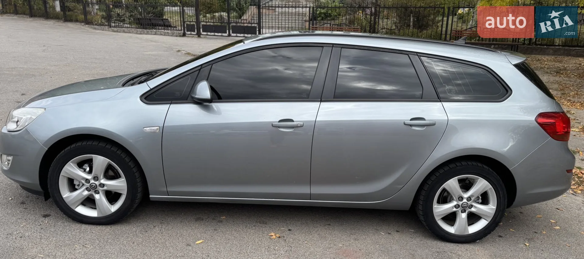 2011 Opel Astra - мініатюра 6