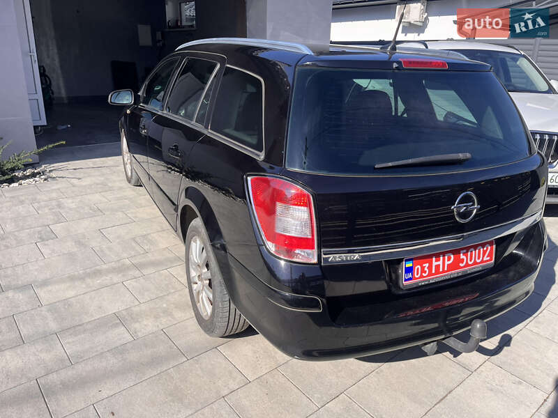 Универсал Opel Astra 2008 в Львове