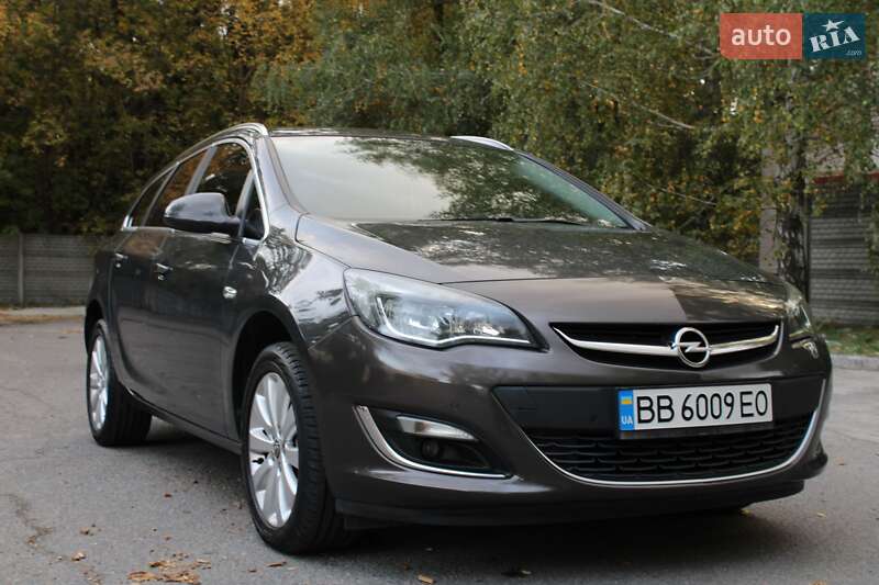 Opel Astra 2012 Opel Astra 2012
