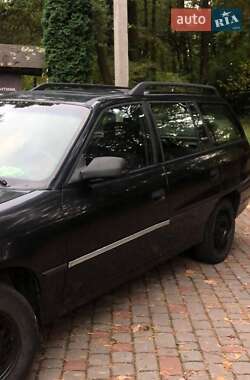 Універсал Opel Astra 1997 в  фото 7 Універсал Opel Astra 1997 в