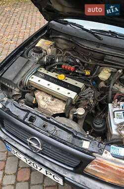 Універсал Opel Astra 1997 в  фото 18 Універсал Opel Astra 1997 в