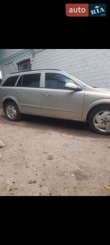 Універсал Opel Astra 2008 в Теплику