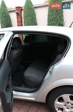 Хэтчбек Opel Astra 2008 в 
