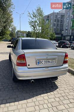 Седан Opel Astra 2000 в 