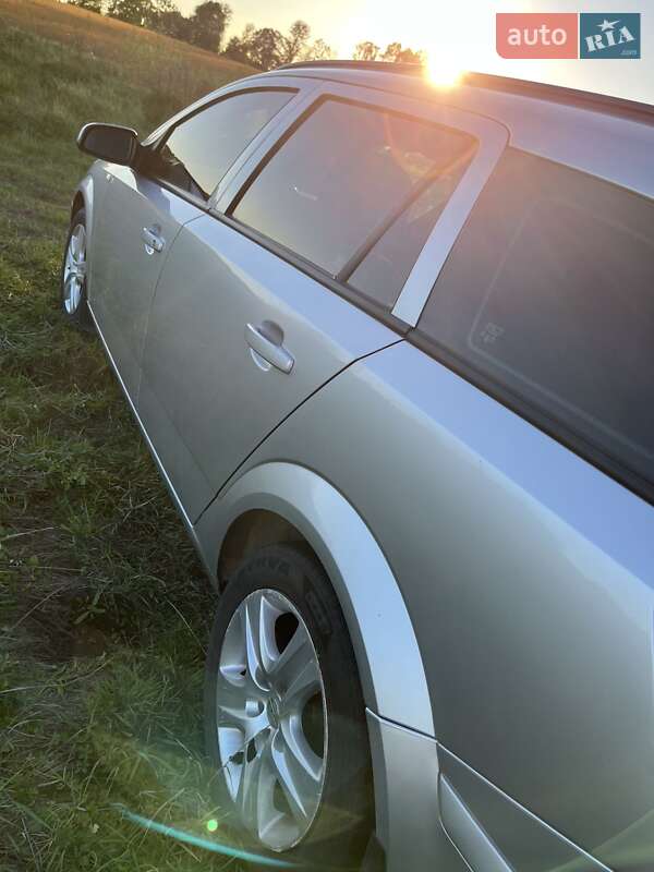 Універсал Opel Astra 2009 в Звягелі фото 6 Універсал Opel Astra 2009 в Звягелі