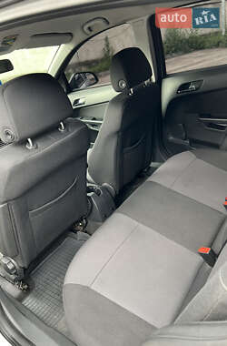 Хэтчбек Opel Astra 2013 в 