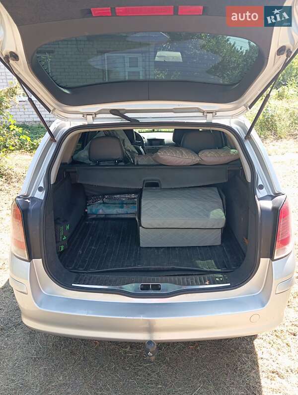 Универсал Opel Astra 2005 в Светловодске фото 11 Универсал Opel Astra 2005 в Светловодске
