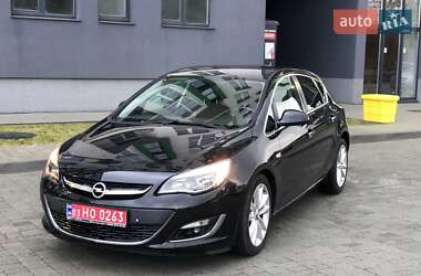 Хэтчбек Opel Astra 2014 в 