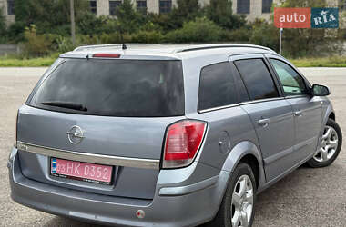 Универсал Opel Astra 2005 в 