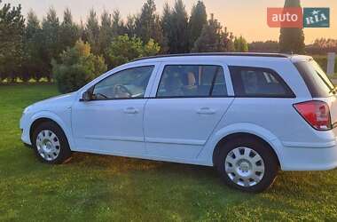 Універсал Opel Astra 2007 в Чернівцях