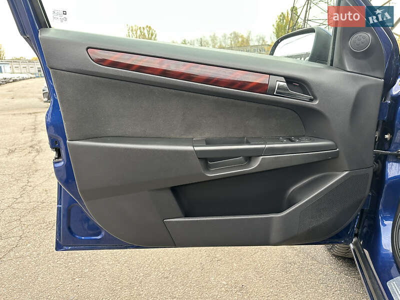 Универсал Opel Astra 2005 в Харькове