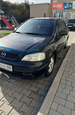 Седан Opel Astra 2006 в 