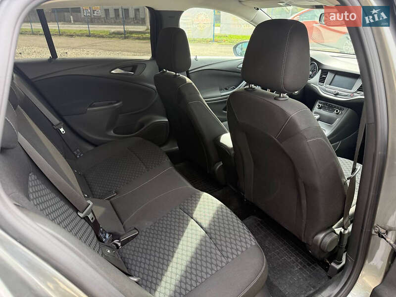 Универсал Opel Astra 2017 в Коломые