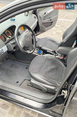 Универсал Opel Astra 2007 в 